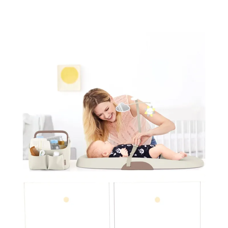 SKIP HOP Organizér s osvětlením pro hygienické potřeby