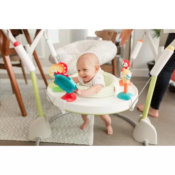 Skip Hop Skákadlo Explore&More 4m+