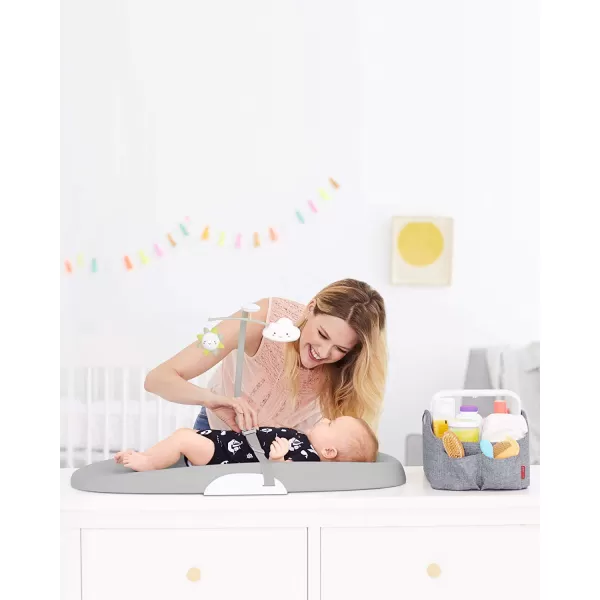 Skip Hop Organizér s osvětlením na hygienické potřeby